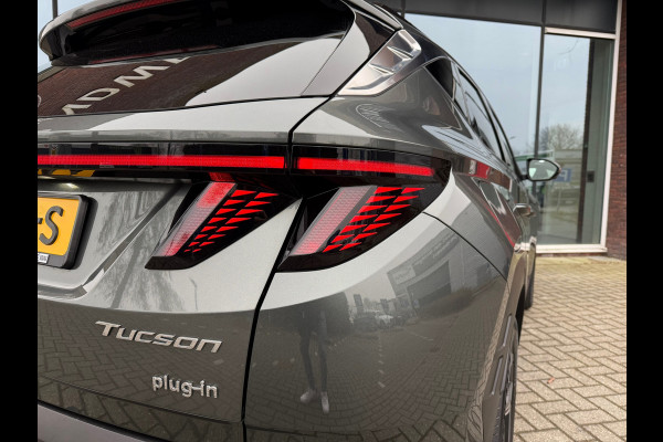 Hyundai Tucson 1.6 T-GDI PHEV Premium Sky 4WD - Automaat - Panoramadak- Leder - Navi