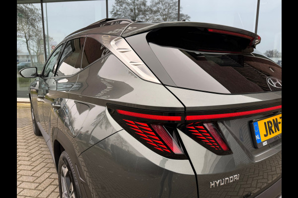 Hyundai Tucson 1.6 T-GDI PHEV Premium Sky 4WD - Automaat - Panoramadak- Leder - Navi