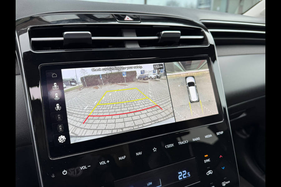 Hyundai Tucson 1.6 T-GDI PHEV Premium Sky 4WD - Automaat - Panoramadak- Leder - Navi