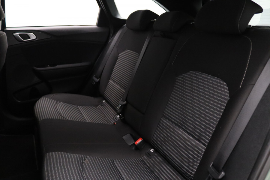 Kia Ceed Sportswagon 1.5 T-GDi DynamicLine 140pk Camera | Adapt. Cruise | Navi | Parkeersens. v+a | Afneembare Trekhaak