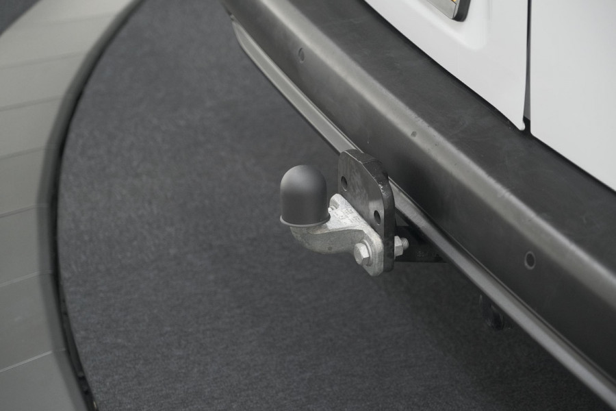 Peugeot Partner 1.5 BlueHDi 130 EAT8 S&S L1 | Trekhaak | Laadruimte-Pakket | Camera | Dodehoekdetectie