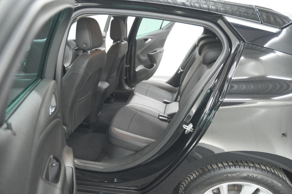 Opel Astra 1.2 Business Edition | Camera | Dodehoekdetectie | Allseason Banden | Apple Carplay