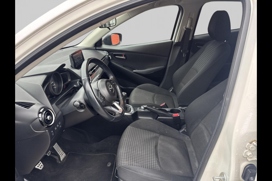 Mazda 2 1.5 Skyactiv-G Sport Selected | All Season banden | Camera