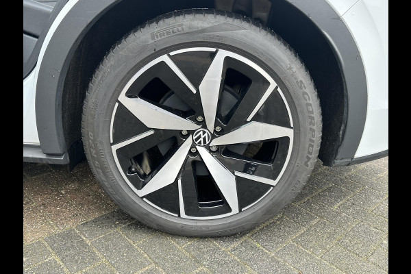 Volkswagen ID.4 GTX Advantage 4Motion 77 kWh 300PK | SOH 90% | WARMTEPOMP | 20 INCH | TREKHAK ELEKTRISCH UITKLAPBAAR | ACC CRUISE CONTROLE | STOEL + STUURWIELVERWARMING | MATRIX-LED-KOPLAMP (IQ.LIGHT) | RIJKLAAR GELEVERD MET 12 MND BOVAG GARANTIE