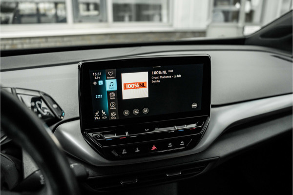 Volkswagen ID.4 First 77kWh | Trekhaak | Stoelverwarming | Camera