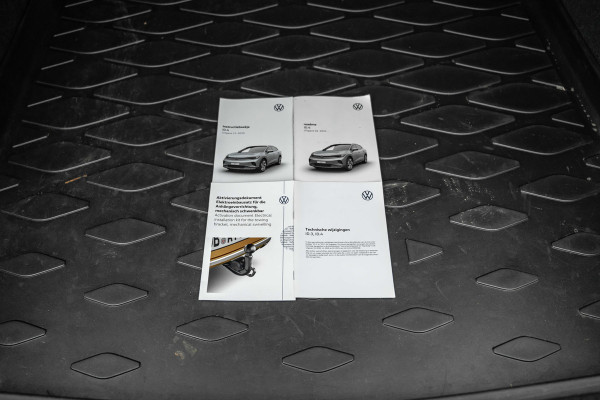 Volkswagen ID.4 First 77kWh | Trekhaak | Stoelverwarming | Camera