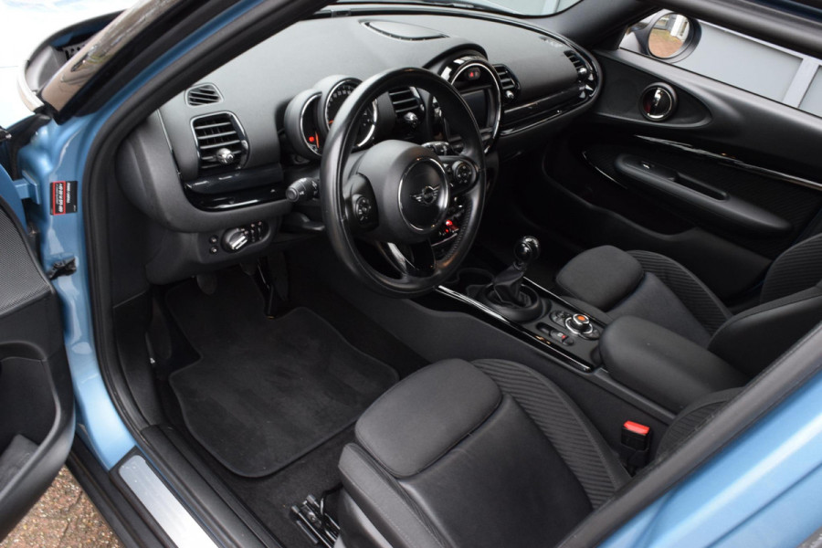 MINI Clubman 1.5 Cooper Pepper|17"|Carplay|Led|Sportstoel