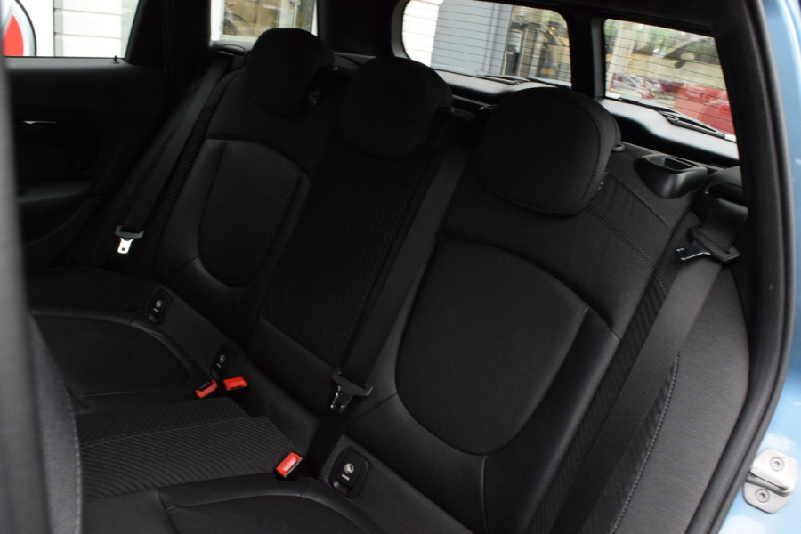MINI Clubman 1.5 Cooper Pepper|17"|Carplay|Led|Sportstoel