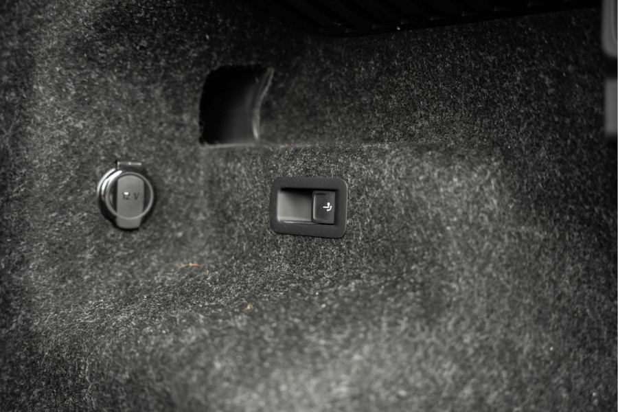 Škoda ENYAQ iV | SOH 91% | 80 | Pano | Trekhaak | Full leder | Stoel + stuurverw