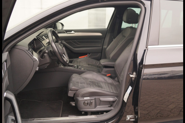 Volkswagen Passat Variant 1.5 TSI 150pk DSG R-Line Business Plus -PANO-