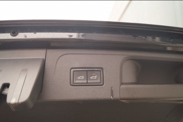 Volkswagen Passat Variant 1.5 TSI 150pk DSG R-Line Business Plus -PANO-