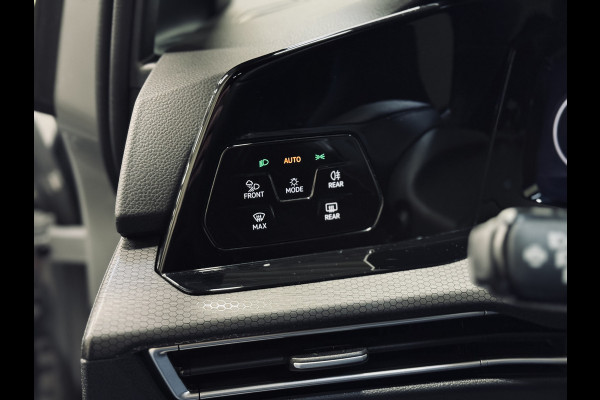 Volkswagen Golf 1.4 eHybrid GTE | Akrapoviç | Camera | Stoelverw.