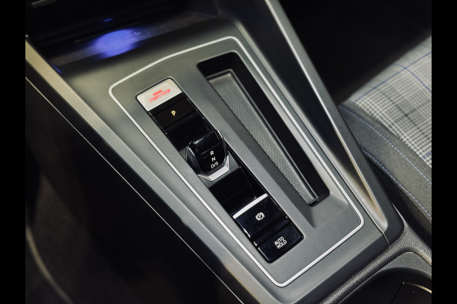 Volkswagen Golf 1.4 eHybrid GTE | Akrapoviç | Camera | Stoelverw.