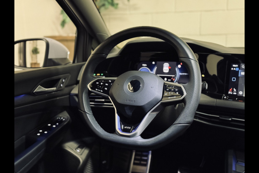 Volkswagen Golf 1.4 eHybrid GTE | Akrapoviç | Camera | Stoelverw.