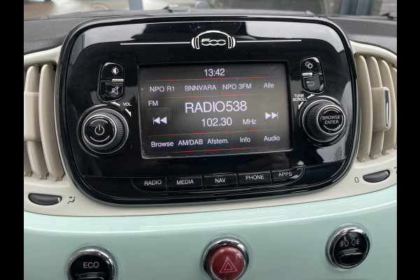 Fiat 500 0.9 TwinAir Turbo Collezione met schuif/kanteldak Airco - Cruise control - parkeersensor achter - Navigatie - Panoramadak - Schuif/kantel dak - Mistlampen voor - Licht metalen velgen 16 inch - Stuur multifunctioneel - Radio - Bluetooth - Sta