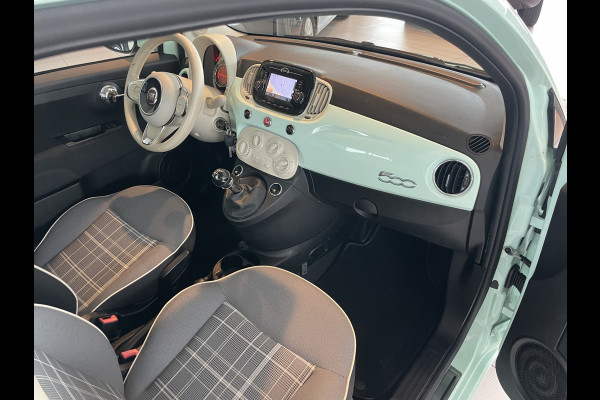 Fiat 500 0.9 TwinAir Turbo Collezione met schuif/kanteldak Airco - Cruise control - parkeersensor achter - Navigatie - Panoramadak - Schuif/kantel dak - Mistlampen voor - Licht metalen velgen 16 inch - Stuur multifunctioneel - Radio - Bluetooth - Sta