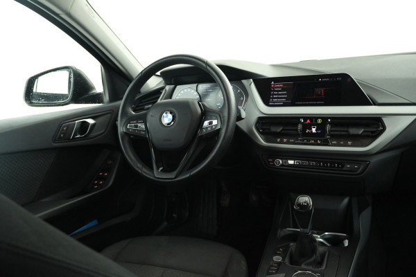 BMW 1-serie 116d High Executive 5 Deurs hb, Navigatie, Climate