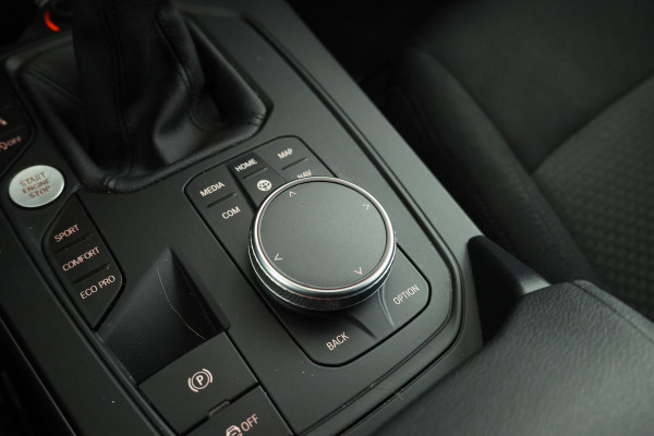 BMW 1-serie 116d High Executive 5 Deurs hb, Navigatie, Climate