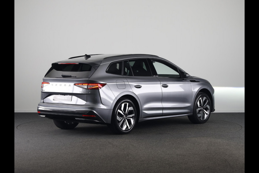 Škoda Enyaq 60 Sportline 204pk | Panoramadak | Light Band | Head up | Canton Sound | Elek. stoel | Adaptive Cruise | Blind spot