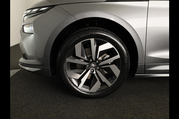Škoda Enyaq 60 Sportline 204pk | Panoramadak | Light Band | Head up | Canton Sound | Elek. stoel | Adaptive Cruise | Blind spot