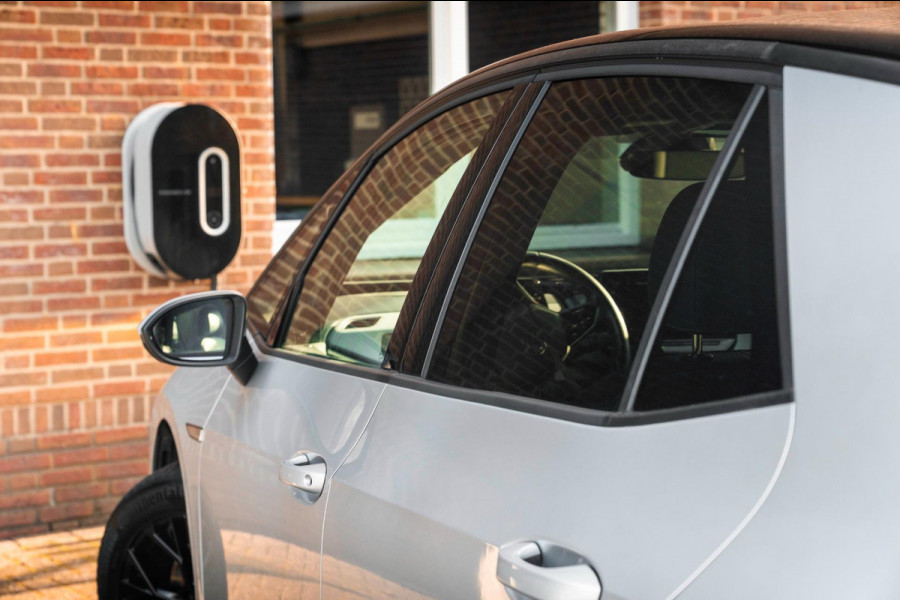 Volkswagen ID.3 Business 58 kWh PRO Adaptive Sfeer Camera Stoelverwarming LED 18''