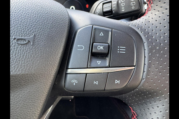 Ford Kuga 2.5 PHEV ST-Line X 243pk | Wegklapbare trekhaak | Panoramadak | Winter Pack | Head up Display | All season banden