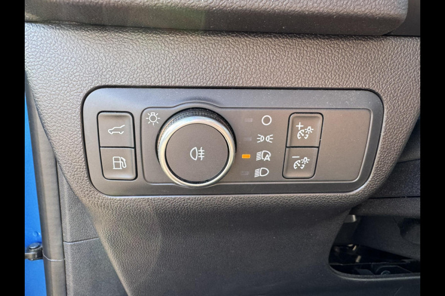 Ford Kuga 2.5 PHEV ST-Line X 243pk | Wegklapbare trekhaak | Panoramadak | Winter Pack | Head up Display | All season banden