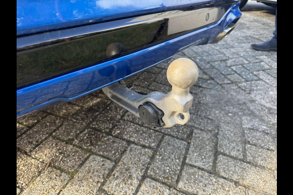 Ford Kuga 2.5 PHEV ST-Line X 243pk | Wegklapbare trekhaak | Panoramadak | Winter Pack | Head up Display | All season banden