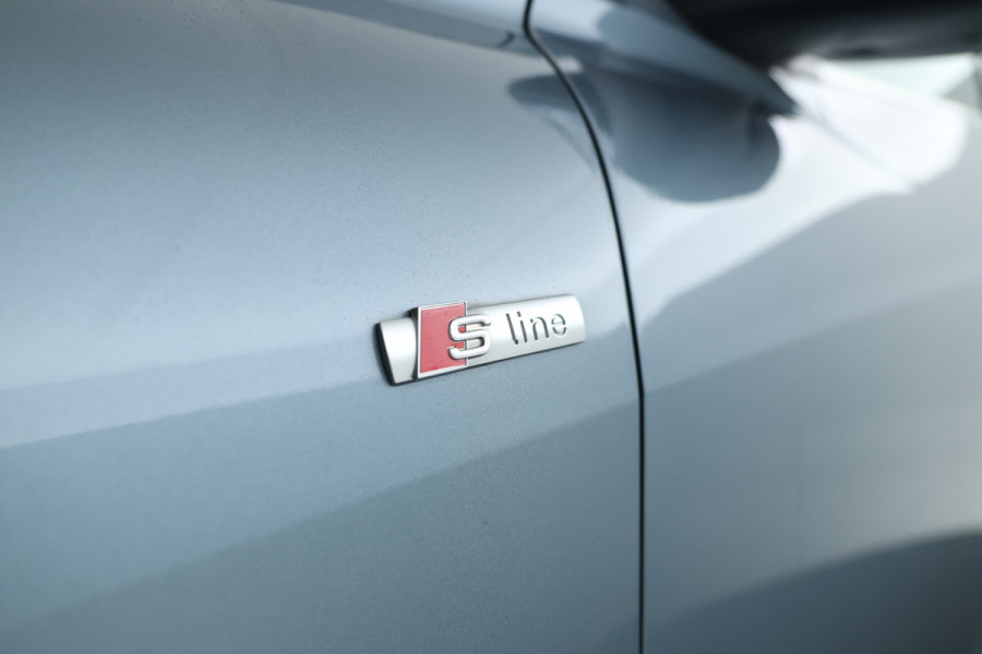 Audi Q4 e-tron 40 S edition 77 kWh Leer, Virtual, Climate, Trekhaak,