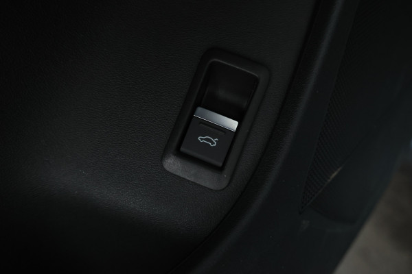 Audi Q4 e-tron 40 S edition 77 kWh Leer, Virtual, Climate, Trekhaak,