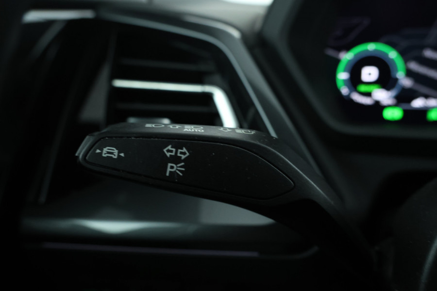 Audi Q4 e-tron 40 S edition 77 kWh Leer, Virtual, Climate, Trekhaak,