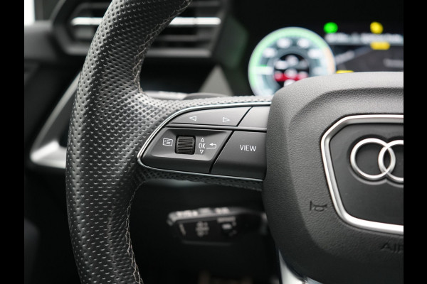 Audi A3 Sportback 45 TFSI e S edition Competition Plug In Hybrid 245pk Dealer O.H. PHEV | 2x S Line | Sportstoelen Massage | Adaptive Cruise | Bang & Olufsen | Matrix LED | 18"L.M | Sfeerverlichting | Apple Carplay | Virtual | Keyless | Blis | Navigatie | DAB |