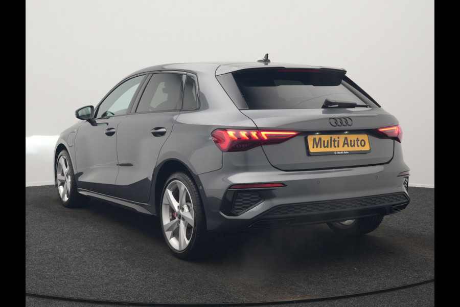 Audi A3 Sportback 45 TFSI e S edition Competition Plug In Hybrid 245pk Dealer O.H. PHEV | 2x S Line | Sportstoelen Massage | Adaptive Cruise | Bang & Olufsen | Matrix LED | 18"L.M | Sfeerverlichting | Apple Carplay | Virtual | Keyless | Blis | Navigatie | DAB |