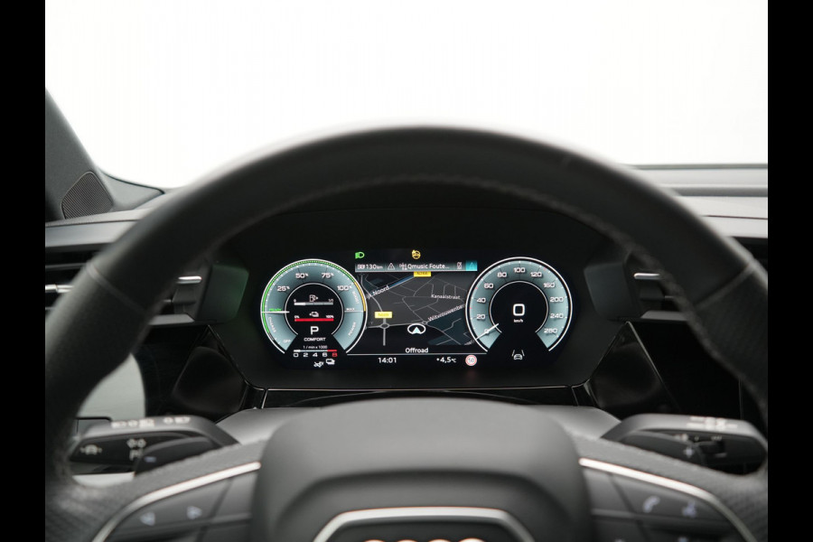 Audi A3 Sportback 45 TFSI e S edition Competition Plug In Hybrid 245pk Dealer O.H. PHEV | 2x S Line | Sportstoelen Massage | Adaptive Cruise | Bang & Olufsen | Matrix LED | 18"L.M | Sfeerverlichting | Apple Carplay | Virtual | Keyless | Blis | Navigatie | DAB |