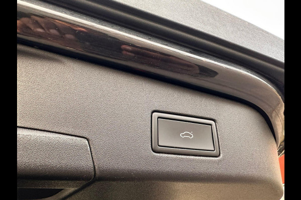 Volkswagen ID.4 Pro 77 kWh | SOH: nnb | Style-Pack Interior | Trekhaak | Climate | Adaptive CC | LED | Navi |