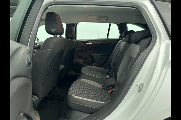 Opel Astra Sports Tourer 1.2 Edition Airco ECC AGR Comfortstoel PDC VA+ Camera Navi Carplay Full LED Cruise Control Blind Spot APK 08-2027!