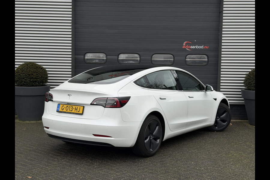 Tesla Model 3 Standard RWD Plus 60 kWh | Autopilot | Panoramadak | Camera | Lederen Bekleding |