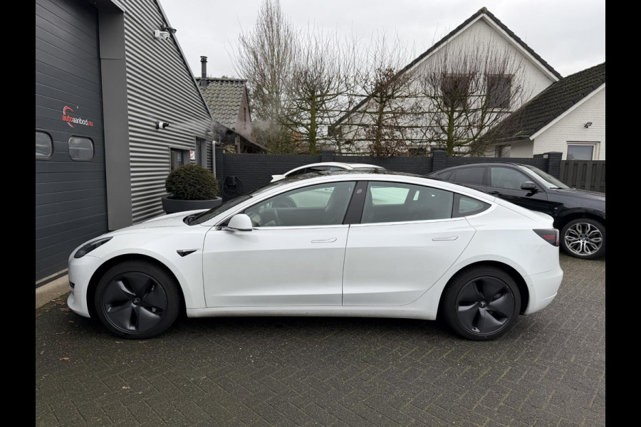 Tesla Model 3 Standard RWD Plus 60 kWh | Autopilot | Panoramadak | Camera | Lederen Bekleding |