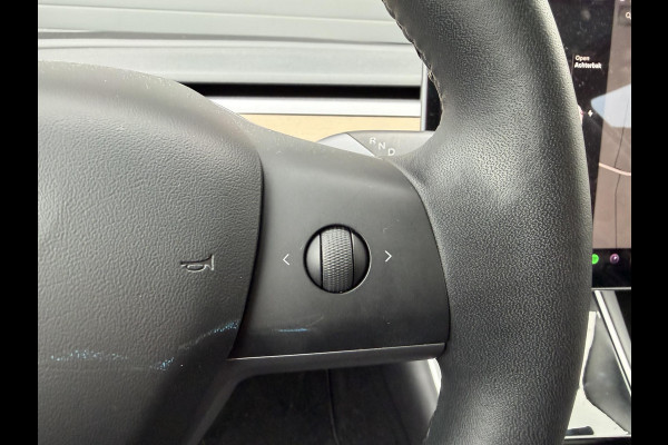 Tesla Model 3 Standard RWD Plus 60 kWh | Autopilot | Panoramadak | Camera | Lederen Bekleding |