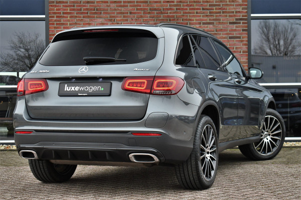 Mercedes-Benz GLC 300e 4MATIC AMG Pano Burm Night 20inch Memory Widescreen
