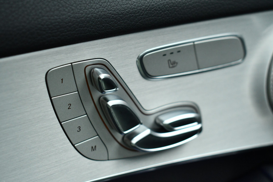 Mercedes-Benz GLC 300e 4MATIC AMG Pano Burm Night 20inch Memory Widescreen