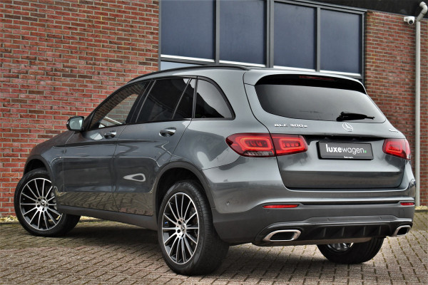 Mercedes-Benz GLC 300e 4MATIC AMG Pano Burm Night 20inch Memory Widescreen