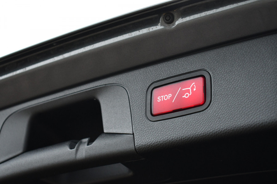 Mercedes-Benz GLC 300e 4MATIC AMG Pano Burm Night 20inch Memory Widescreen