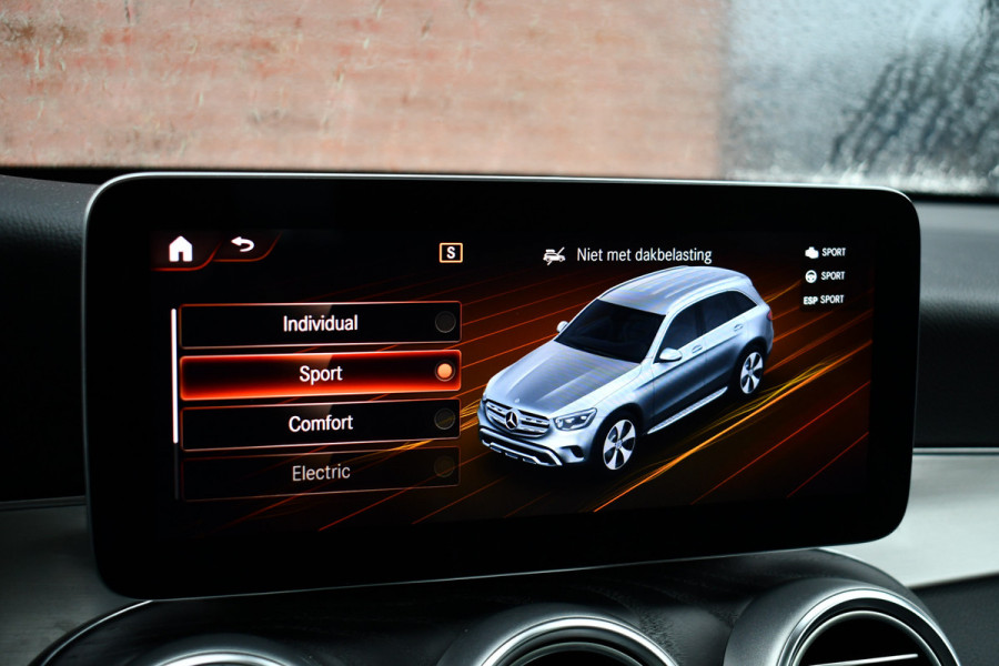 Mercedes-Benz GLC 300e 4MATIC AMG Pano Burm Night 20inch Memory Widescreen