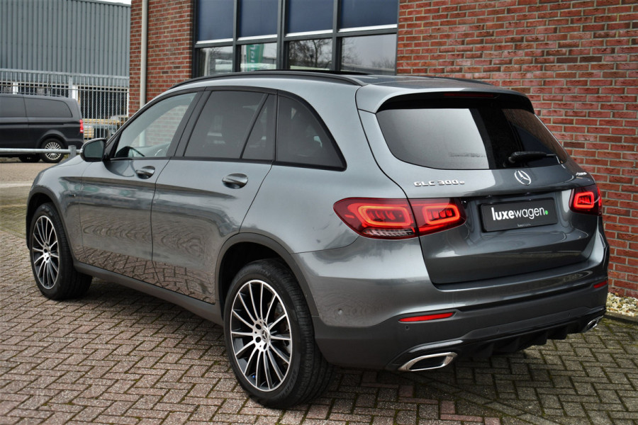 Mercedes-Benz GLC 300e 4MATIC AMG Pano Burm Night 20inch Memory Widescreen