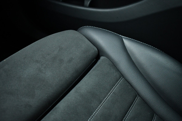 Mercedes-Benz GLC 300e 4MATIC AMG Pano Burm Night 20inch Memory Widescreen