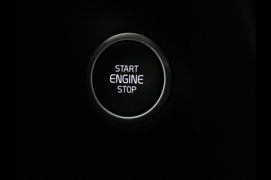 Volvo XC40 1.5 T4 Plug-in hybrid R Design | Leder/Alcantara | Carplay | Navigatie | Parkeerverwarming | Keyless | Cruise control | Parkeerhulp | Climate control | Full LED | PHEV