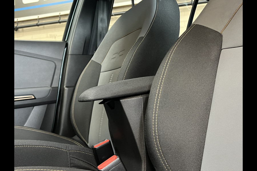 Dacia SANDERO Stepway 1.0 TCe 110 Extreme Navi | Camera | Dode hoek | Carplay | Stoelverwarming | 100% Dacia Dealer onderhouden