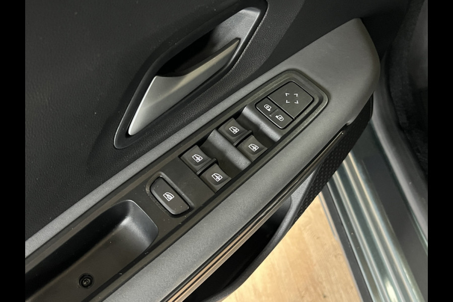 Dacia SANDERO Stepway 1.0 TCe 110 Extreme Navi | Camera | Dode hoek | Carplay | Stoelverwarming | 100% Dacia Dealer onderhouden