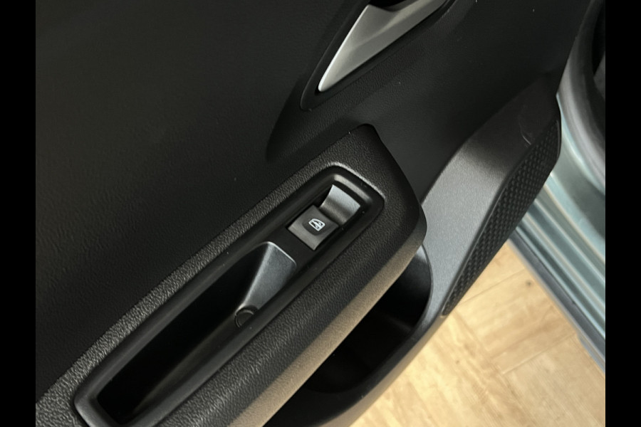 Dacia SANDERO Stepway 1.0 TCe 110 Extreme Navi | Camera | Dode hoek | Carplay | Stoelverwarming | 100% Dacia Dealer onderhouden